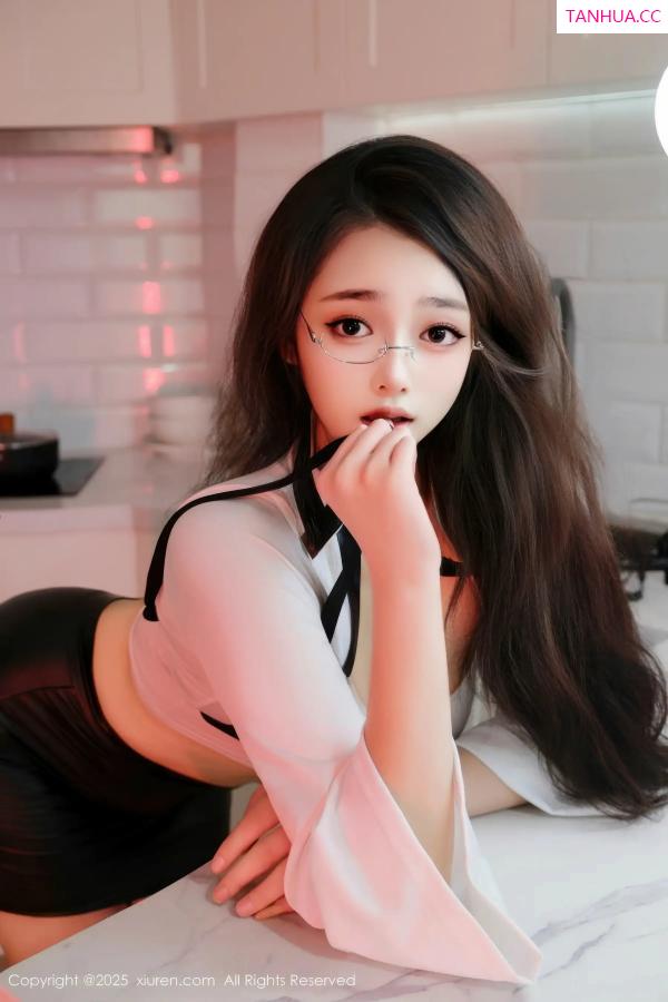   [XiuRen]高清写真图 2025.11.17 No.10993 福福_Thrive 丰满身材第25张图片